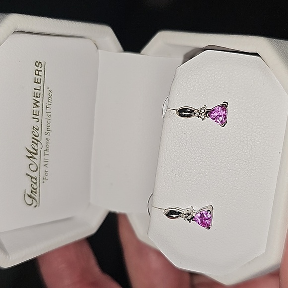 Fred Meyer Jewlers Pink Earrings - Picture 6 of 13